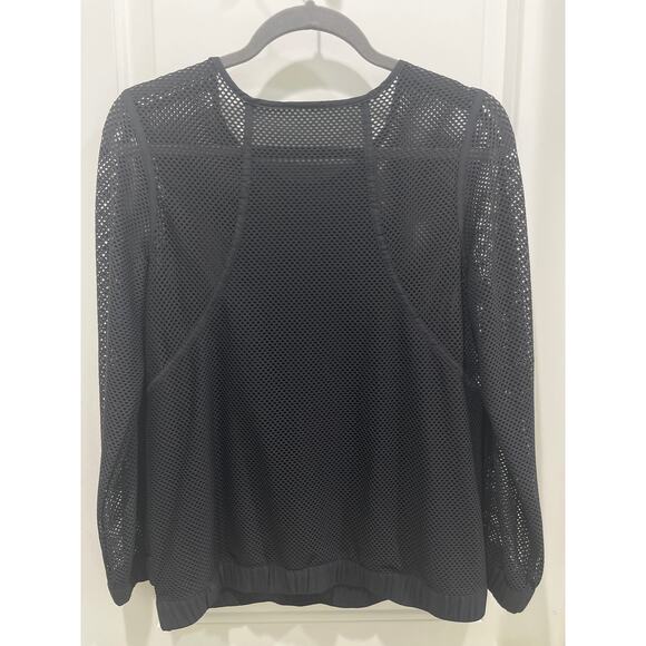 Lululemon Mesh On Mesh Pop Over in Black Sz 6 / 8 - Picture 9 of 10